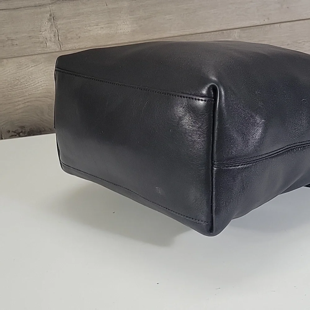Coach Black Leather Shoulder Bag 19889